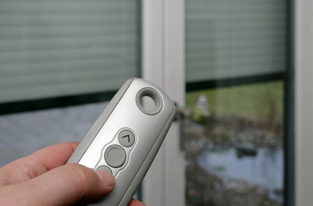 Télécommande réglée et programmée, moteur Somfy Situo.
